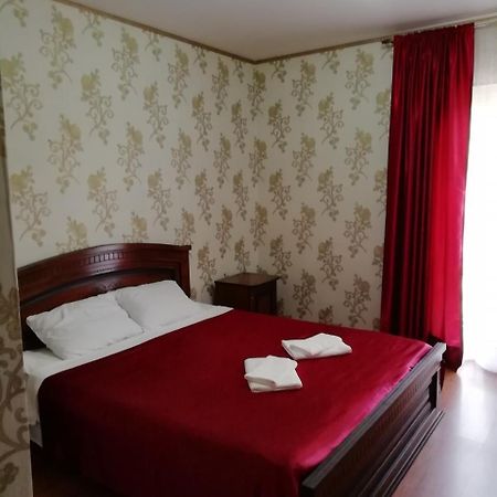 Mini-Hotel Yanson 2 Gagra Ngoại thất bức ảnh