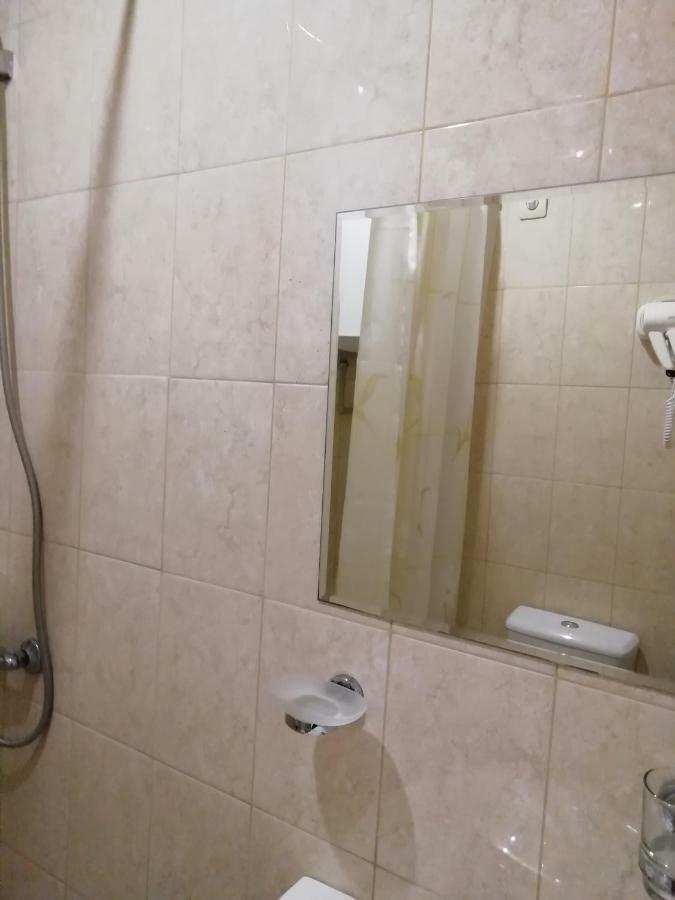 Mini-Hotel Yanson 2 Gagra Ngoại thất bức ảnh