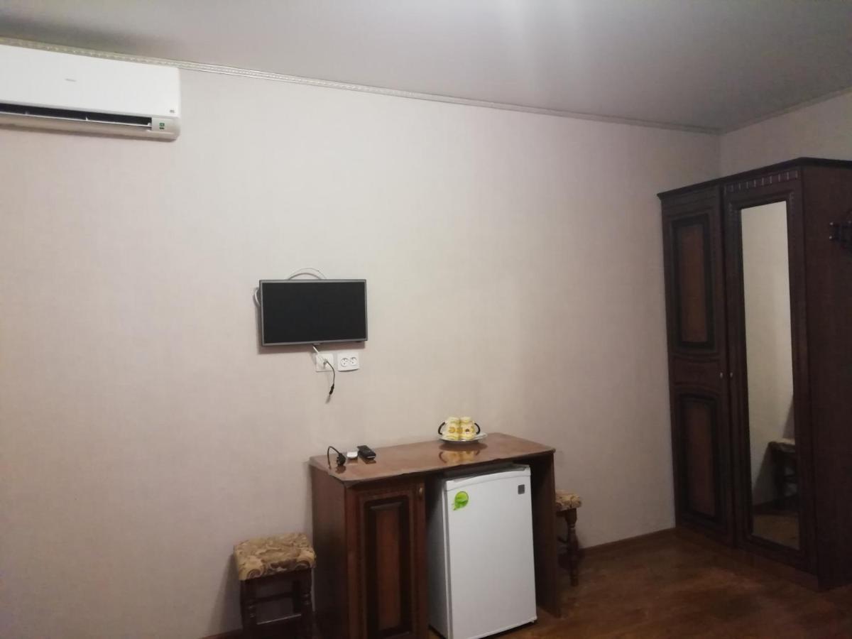 Mini-Hotel Yanson 2 Gagra Ngoại thất bức ảnh